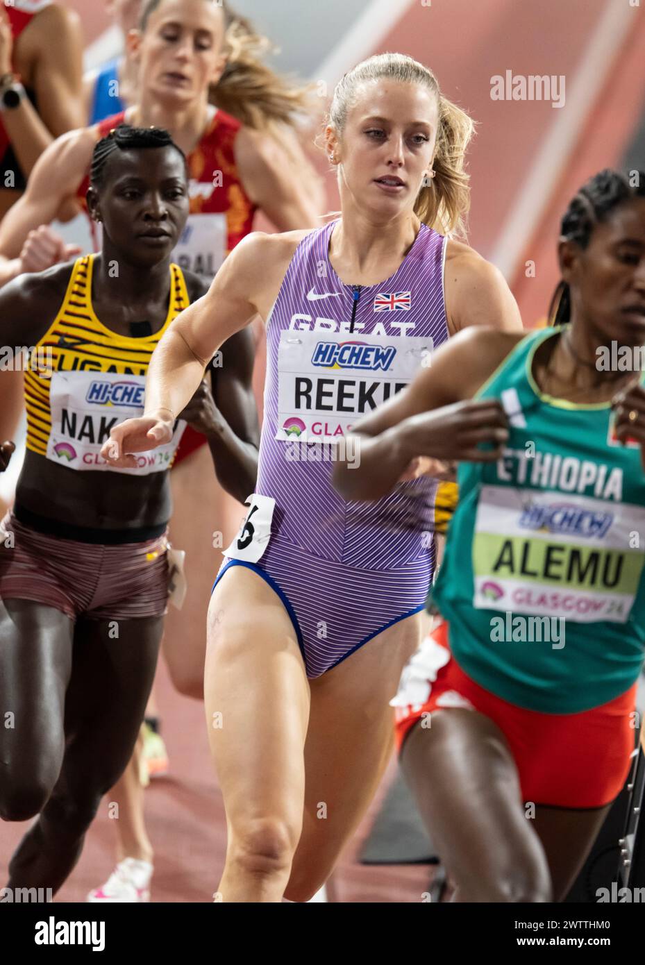 Jemma Reekie della Gran Bretagna gareggia nei 800 m di manches femminili ai Campionati del mondo di atletica leggera indoor, Emirates Arena, Glasgow, Scozia Regno Unito. 1 Foto Stock