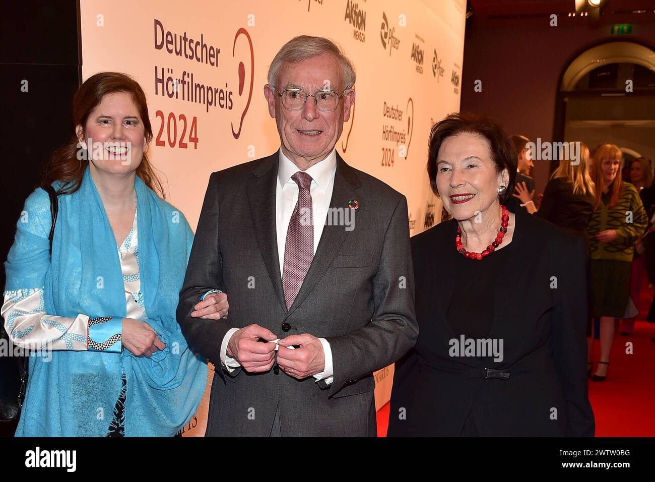 22. HörfilmPreis 2024 EINE MILLION MINUTEN Eva Luise Köhler, DR. ULRIKE ...