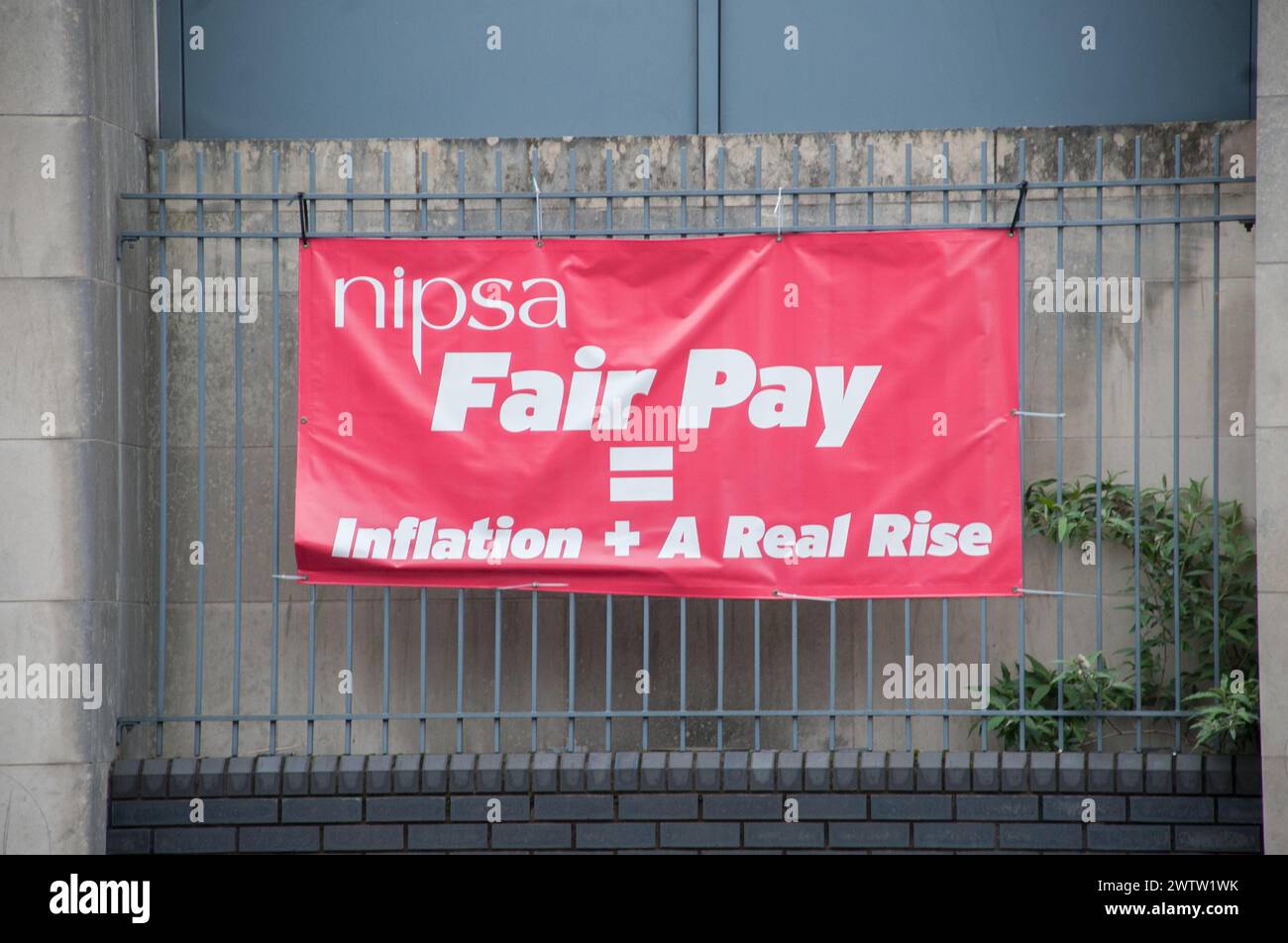 Nipsa union fair pay Now strike banner, nipsa è l'alleanza di servizio pubblico dell'Irlanda del Nord Foto Stock