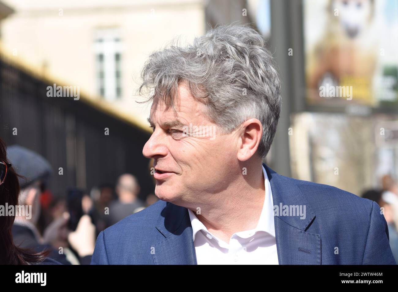 Plusieurs milliers de grèvistes de la fonction publique ont défilé dans Paris pour demander des augmentations et Plus de moyens pour les institutions Foto Stock