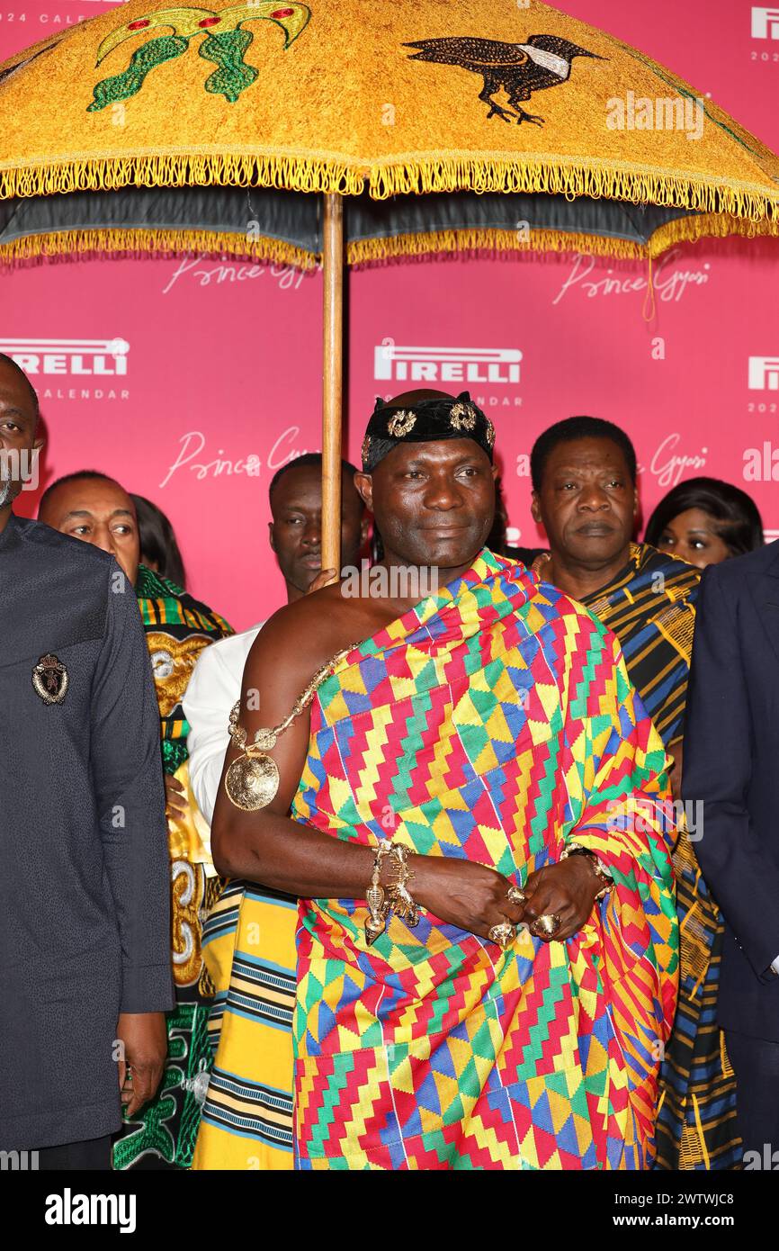 Sua altezza Baafuor Agyei Fosu II, portavoce di sua Maestà reale Otumfuo Osei Tutu II, re del Regno Ashanti, partecipa all'evento di gala alla celebra Foto Stock