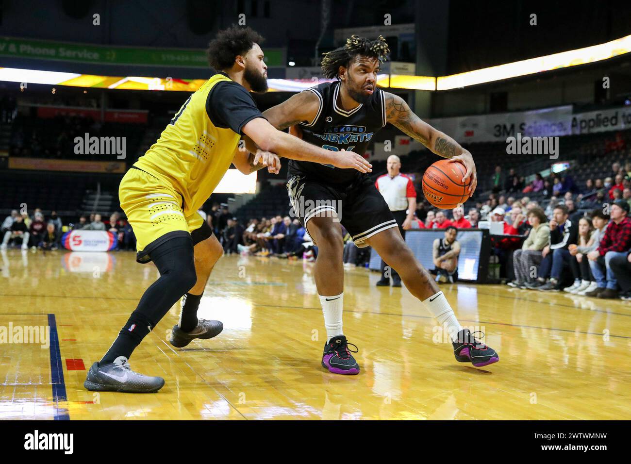 Londra, Canada. 19 marzo 2024. I Kokomo Bobkats sconfiggono il London Lightning 110-106 in regolamento. Martrellian Gibson (24) di Kokomo Bobkats. Crediti: Luke Durda/Alamy Live News Foto Stock