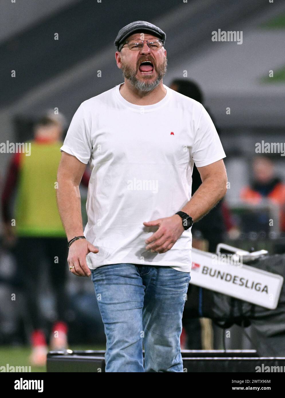 2) Bundesliga, Merkur Spiele Arena Düsseldorf, fortuna Düsseldorf vs Hamburger SV; allenatore Steffen Baumgart (HSV) Foto Stock