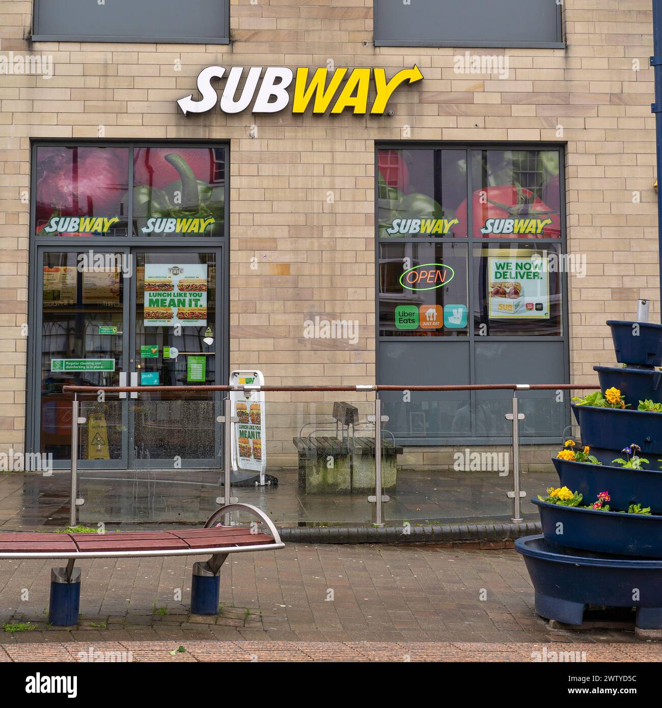 Ingresso al negozio di sandwich Subway, Regno Unito. Foto Stock