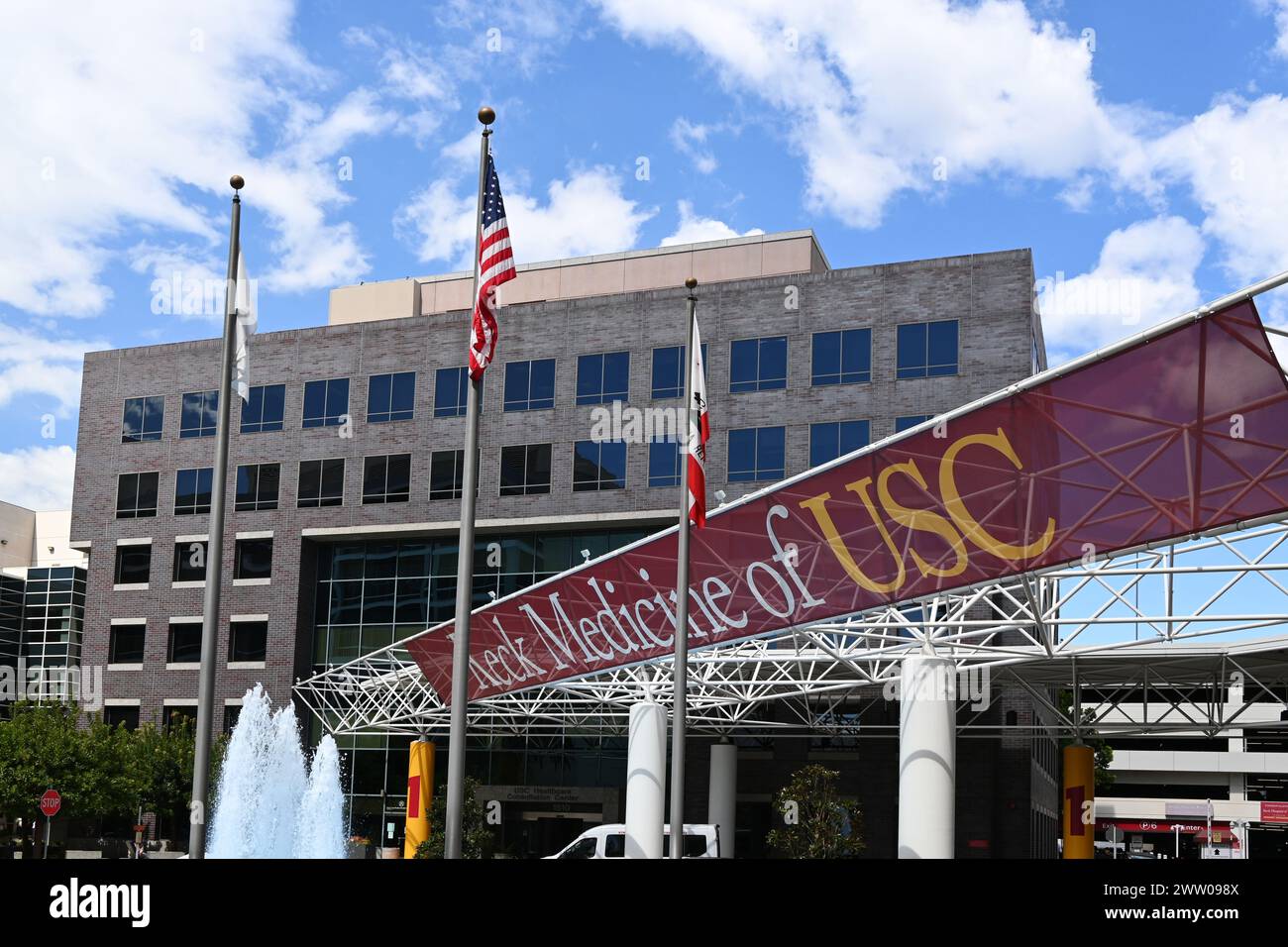 LOS ANGELES, CALIFORNIA - 19 marzo 2024: Keck Medicine of USC, ex USC University Hospital, è un ospedale universitario privato dell'Università di Sou Foto Stock