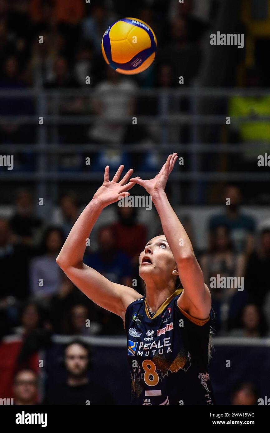 Asti, Italia. 20 marzo 2024. Kaja Grobelna di Chieri Volley durante la finale di ritorno della CEV Volleyball Cup tra reale mutua Fenera Chieri '76 e Viteos Neuchatel UC al Pala Gianni Asti, mercoledì 20 marzo 2024. Sport - pallavolo (foto di Alberto Gandolfo/LaPresse) credito: LaPresse/Alamy Live News Foto Stock