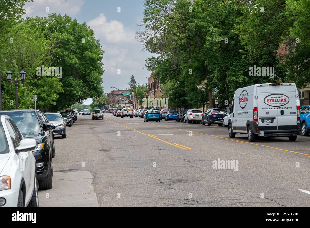 St Paul, Minnesota. Il famoso quartiere commerciale di Grand Ave e il suo corridoio finanziario sono un'affascinante destinazione per lo shopping nel cuore di St. Paul. È fil Foto Stock
