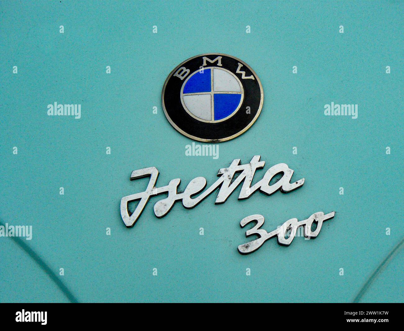 BMW Isetta 300 microcar classica auto da collezione d'epoca di colore azzurro Foto Stock