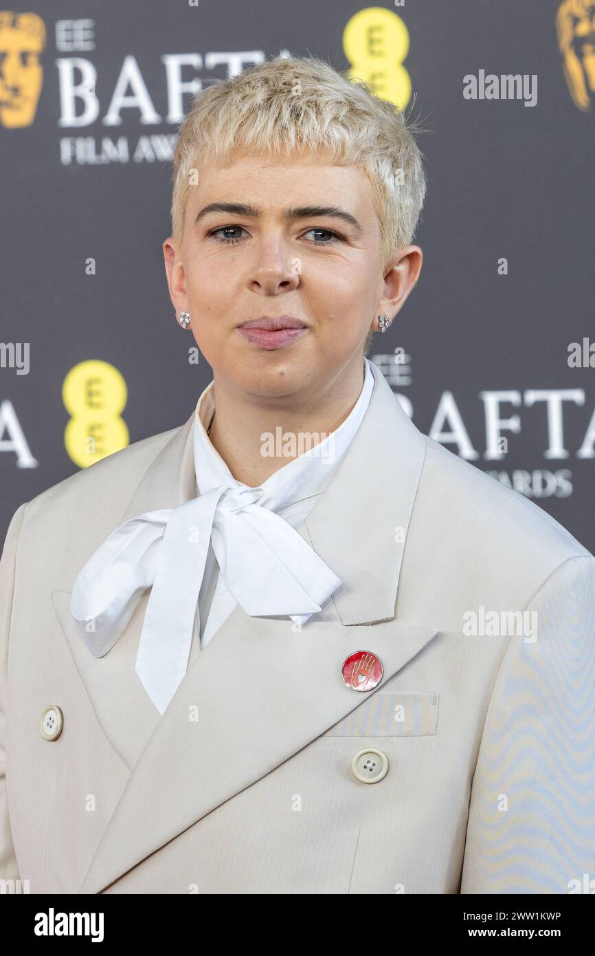 Red Carpet arriva agli EE BAFTA Film Awards 2024 alla Royal Festival Hall con: Molly Manning Walker dove: Londra, Regno Unito quando: 18 febbraio 2024 Credit: Phil Lewis/WENN Foto Stock