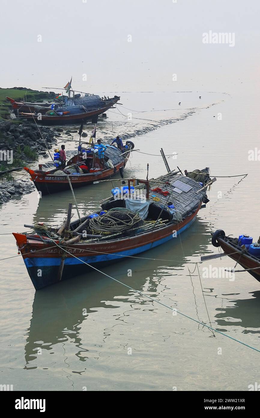 hanra, splendido villaggio di pescatori vicino al porto dei diamanti della piccola città, situato sulle rive del fiume gange nel bengala occidentale, in india Foto Stock