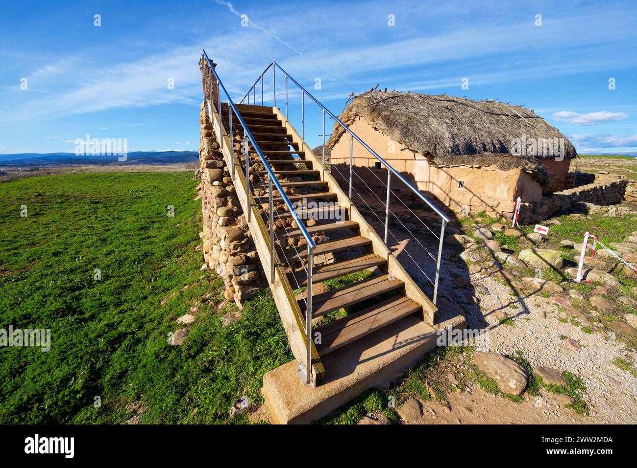 Ricreazione in casa nell'insediamento celtiberiano a Garray, provincia di Soria, Castilla Leon in Spagna. Foto Stock