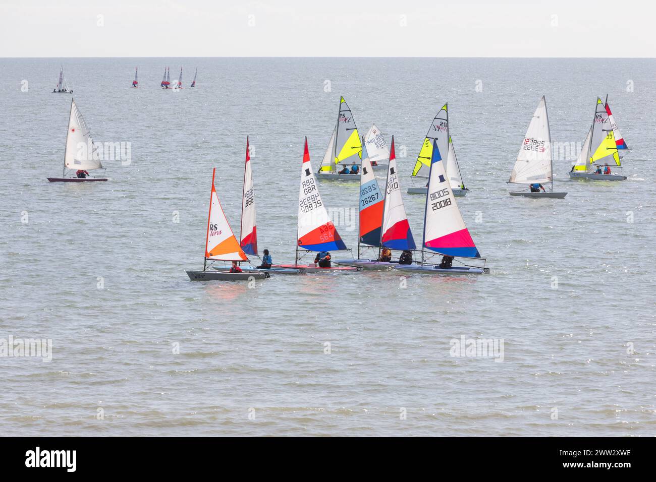 Un club di sailig sul canale della Manica a Hythe, nel Kent. Foto Stock