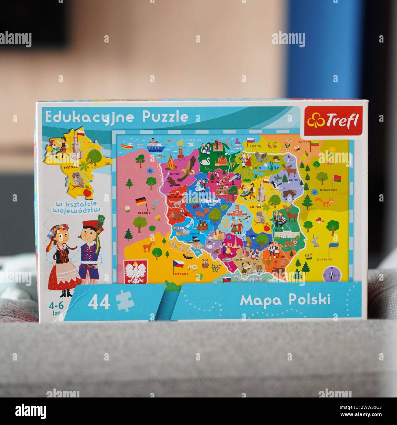La colorata mappa dei puzzle Trefl della Polonia progettata per i bambini Foto Stock