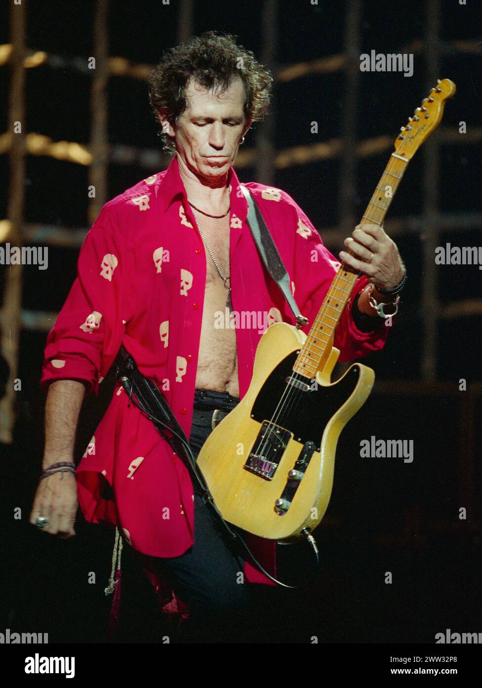 Keith Richards dei Rolling Stones alla Brixton Academy, Londra, Regno Unito, luglio 1995 Foto Stock Keith Richards dei Rolling Stones alla Brixton Academy, Londra, Regno Unito, luglio 1995 Foto Stock
