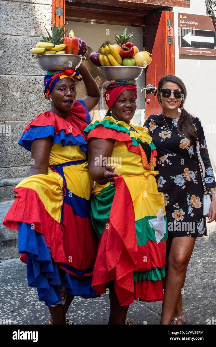 Donne locali a Cartagena Colombia Foto Stock