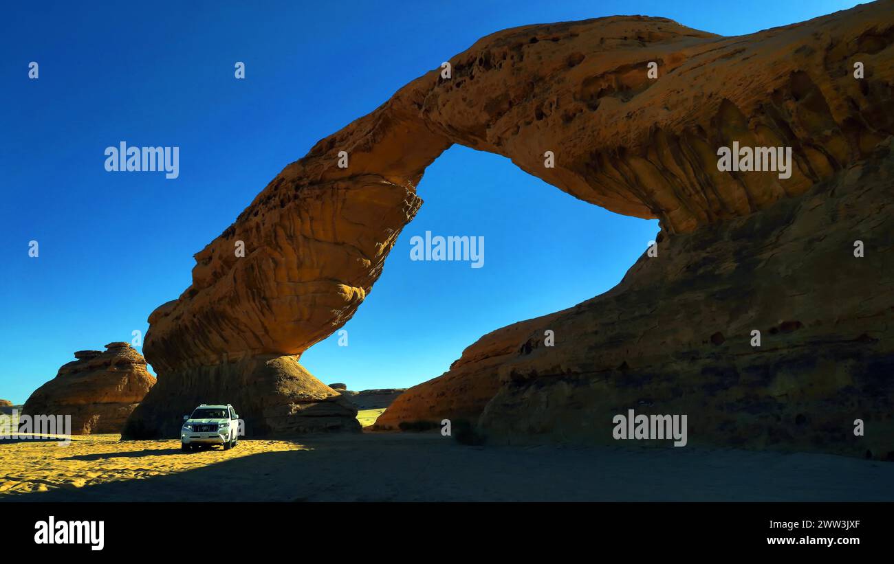 Rainbow Arch ad al Ula, al Ula, Arabia Saudita, Medio Oriente Foto Stock