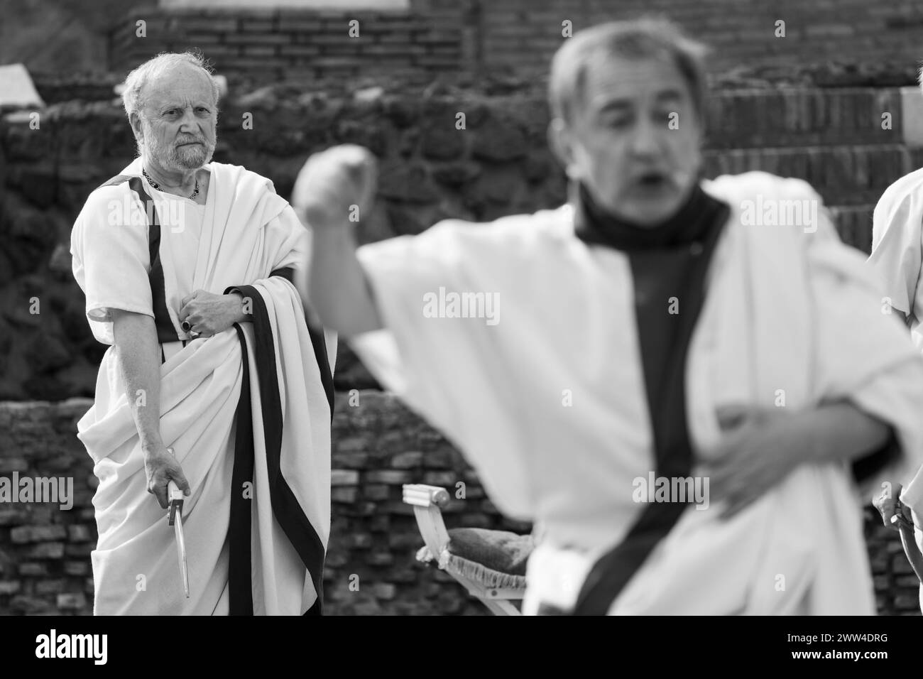 Roma, Italia, 15 marzo 2024 - rievocazione storica delle Idi di marzo realizzata dal gruppo storico Romano nell'area Sacra di largo Argentina a Roma. Crediti: Luigi de Pompeis / Alamy Live News Stock Photo Foto Stock