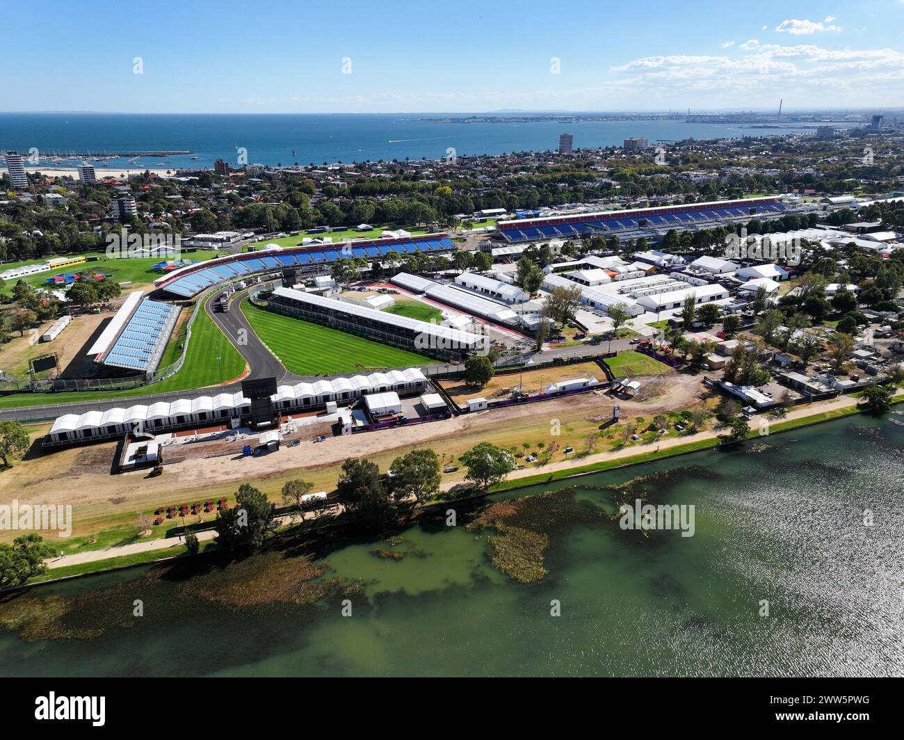 Melbourne, Australia. 16 marzo 2024. Melbourne, Australia, sabato 16 marzo: Il circuito di Albert Park Street si prepara durante il Gran Premio d'Australia di Formula 1 2024. Foto, foto e copyright © PETERSON Mark ATP Images (PETERSON Mark/ATP/SPP) credito: SPP Sport Press Photo. /Alamy Live News Foto Stock