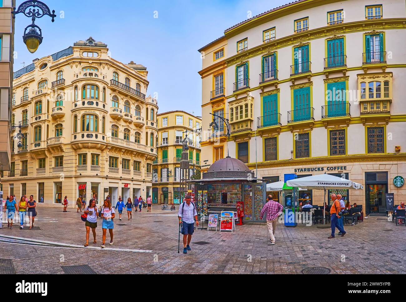 MALAGA, SPAGNA - 28 SETTEMBRE 2019: I quartieri dello shopping della città con vista su Plaza de Felix Saenz, il 28 settembre a Malaga Foto Stock