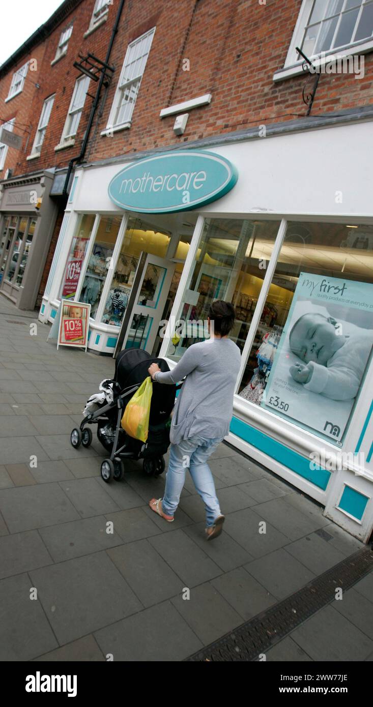 18/05/11 FOTO DI OGGI...uno dei negozi di Mothercare a Newark, Nottinghamshire, minacciato di chiusura dopo l'annuncio dell'azienda Foto Stock
