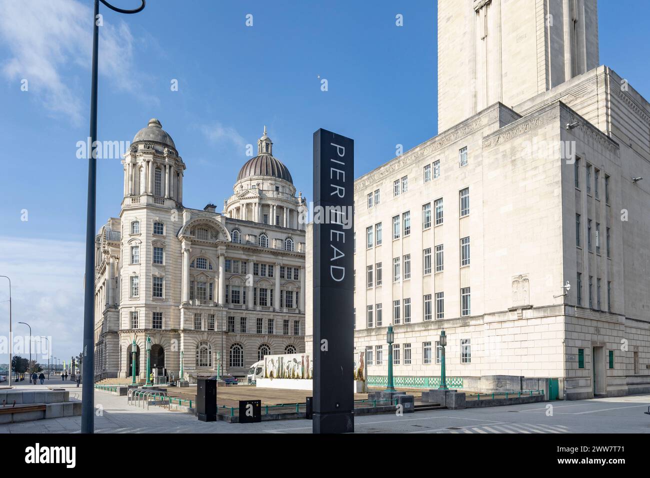 Liverpool, regno unito 16 maggio 2023 Museo di Liverpool e Palazzo del Porto di Liverpool a Pier Head Foto Stock