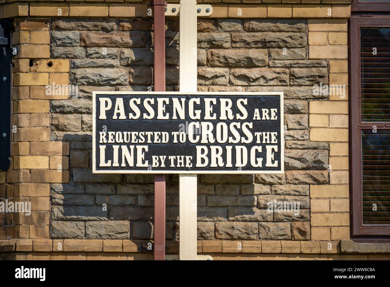 Cartello ferroviario vintage, Galles, Regno Unito Foto Stock