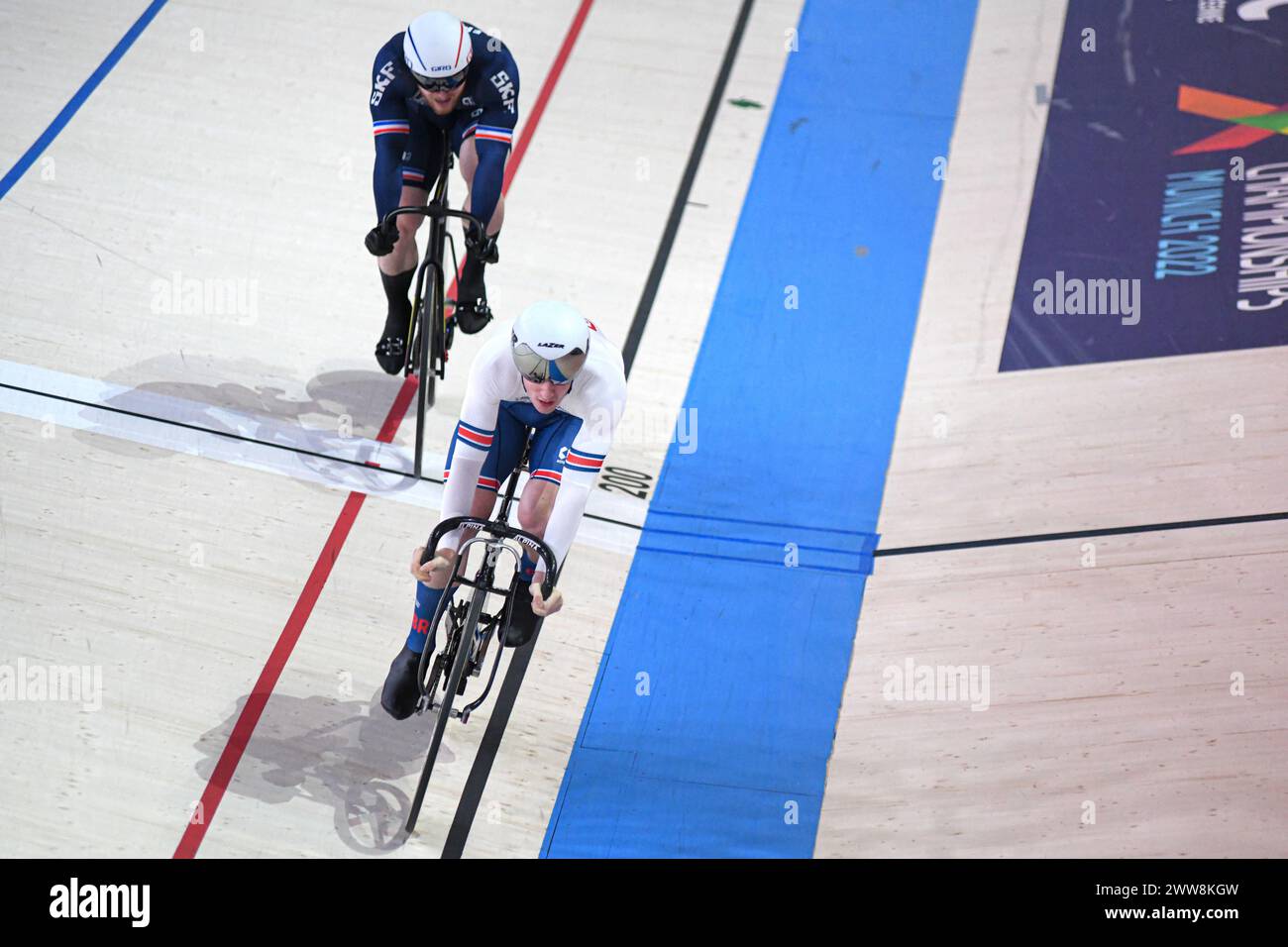 Hamish Turnbull (Gran Bretagna), Sebastien Vigier (Francia). (Men's Sprint) pista ciclabile. Campionati europei di Monaco 2022. Foto Stock