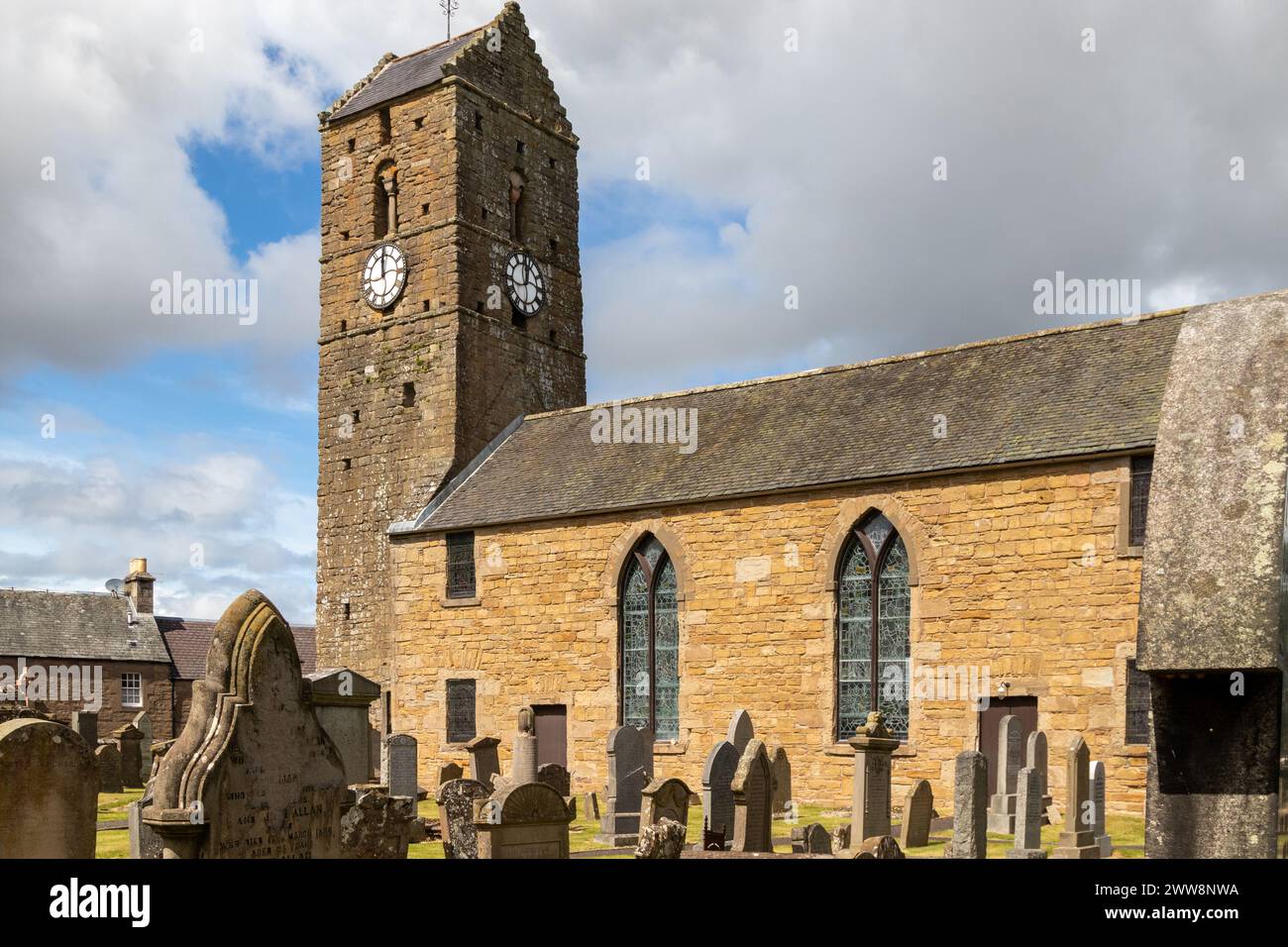 St serfs Torre dell'orologio medievale, Dunning Perthshire Foto Stock