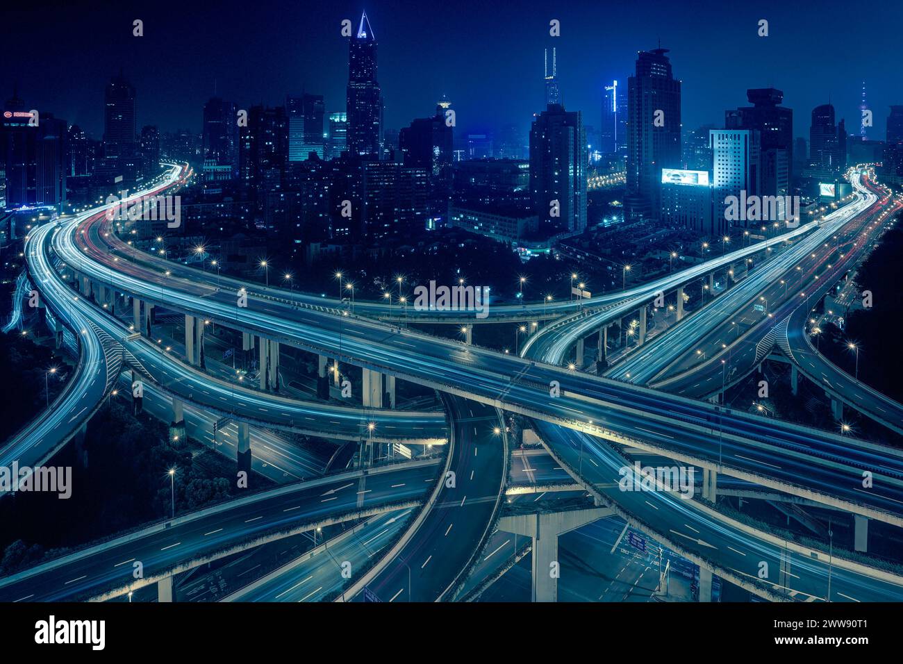 Shanghai - lo svincolo dei nove draghi - autostrade sopraelevate Foto Stock