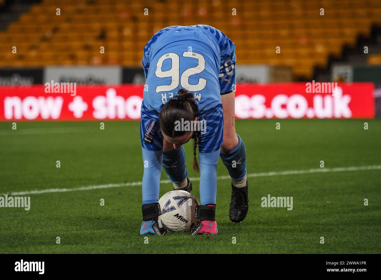 Wolverhampton, Regno Unito. 22 marzo 2024. Wolverhampton, Inghilterra, 22 marzo 2024: Portiere Anna Miller (26 West Brom) in azione durante la partita della fa Womens National League tra Wolverhampton Wanderers e West Bromwich Albion al Molineux Stadium di Wolverhampton, Inghilterra (Natalie Mincher/SPP) credito: SPP Sport Press Photo. /Alamy Live News Foto Stock