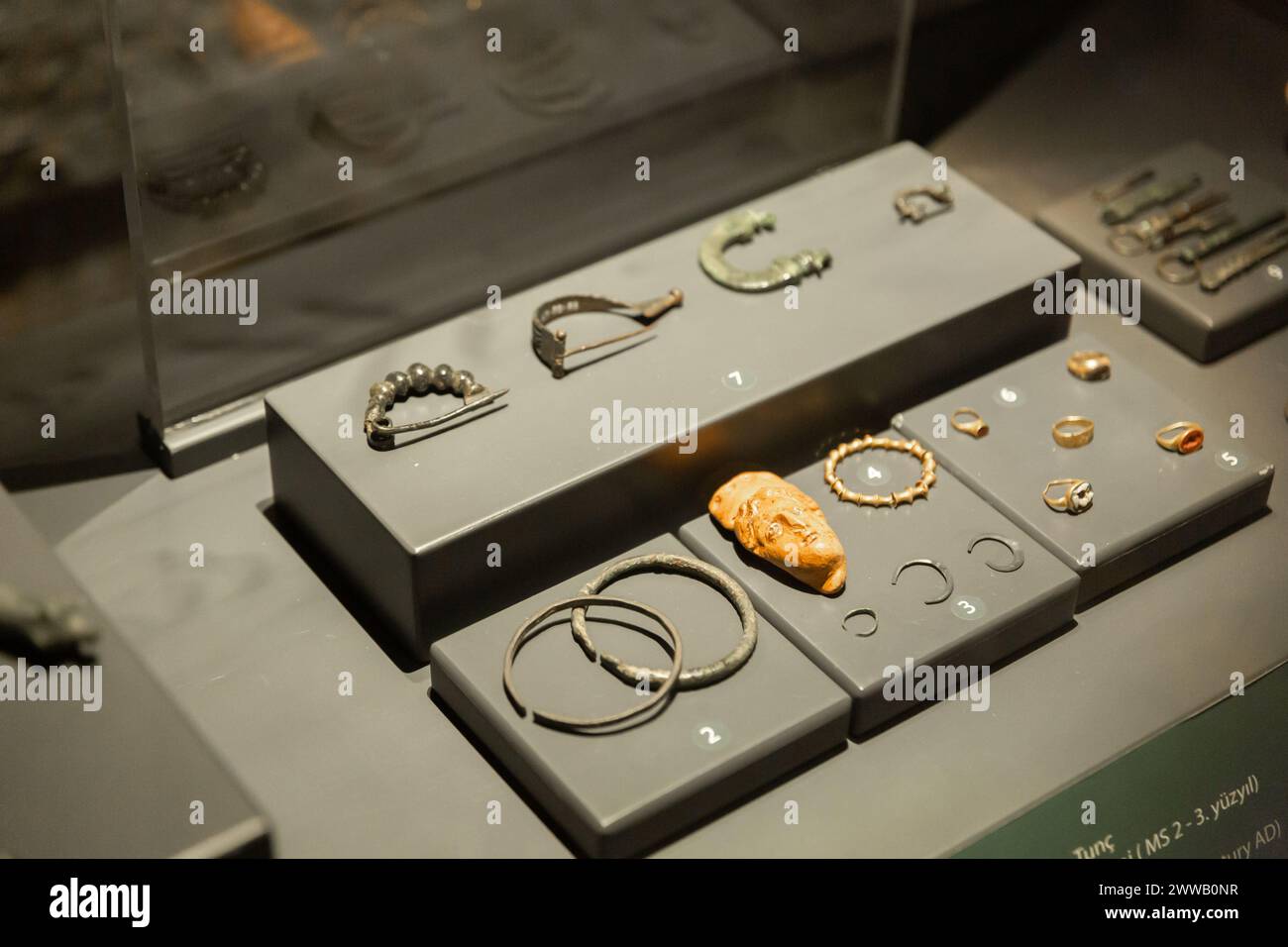 Bijouterie antiche e gioielli esposti al Museo Demre delle civiltà Licie Foto Stock