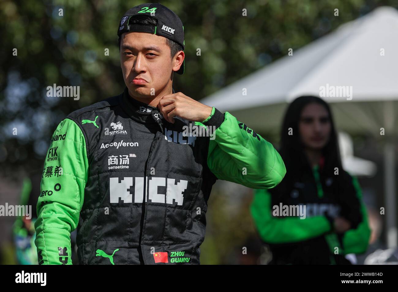 Melbourne, Australia. 23 marzo 2024. Il cinese Zhou Guanyu di Kick Sauber reagisce prima della sessione di qualificazione del Gran Premio d'Australia di Formula 1 all'Albert Park di Melbourne, Australia, 23 marzo 2024. Crediti: Qian Jun/Xinhua/Alamy Live News Foto Stock