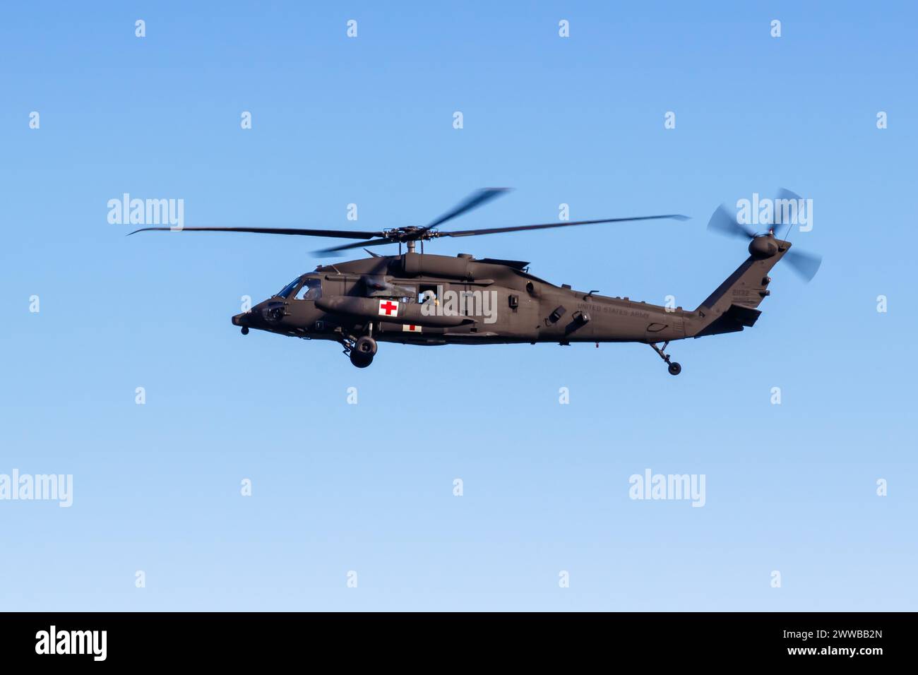 Spalato, Croazia - 29 maggio 2023: Elicottero Sikorsky Blackhawk dell'aeronautica militare STATUNITENSE presso l'aeroporto di Spalato (SPU) in Croazia. Foto Stock