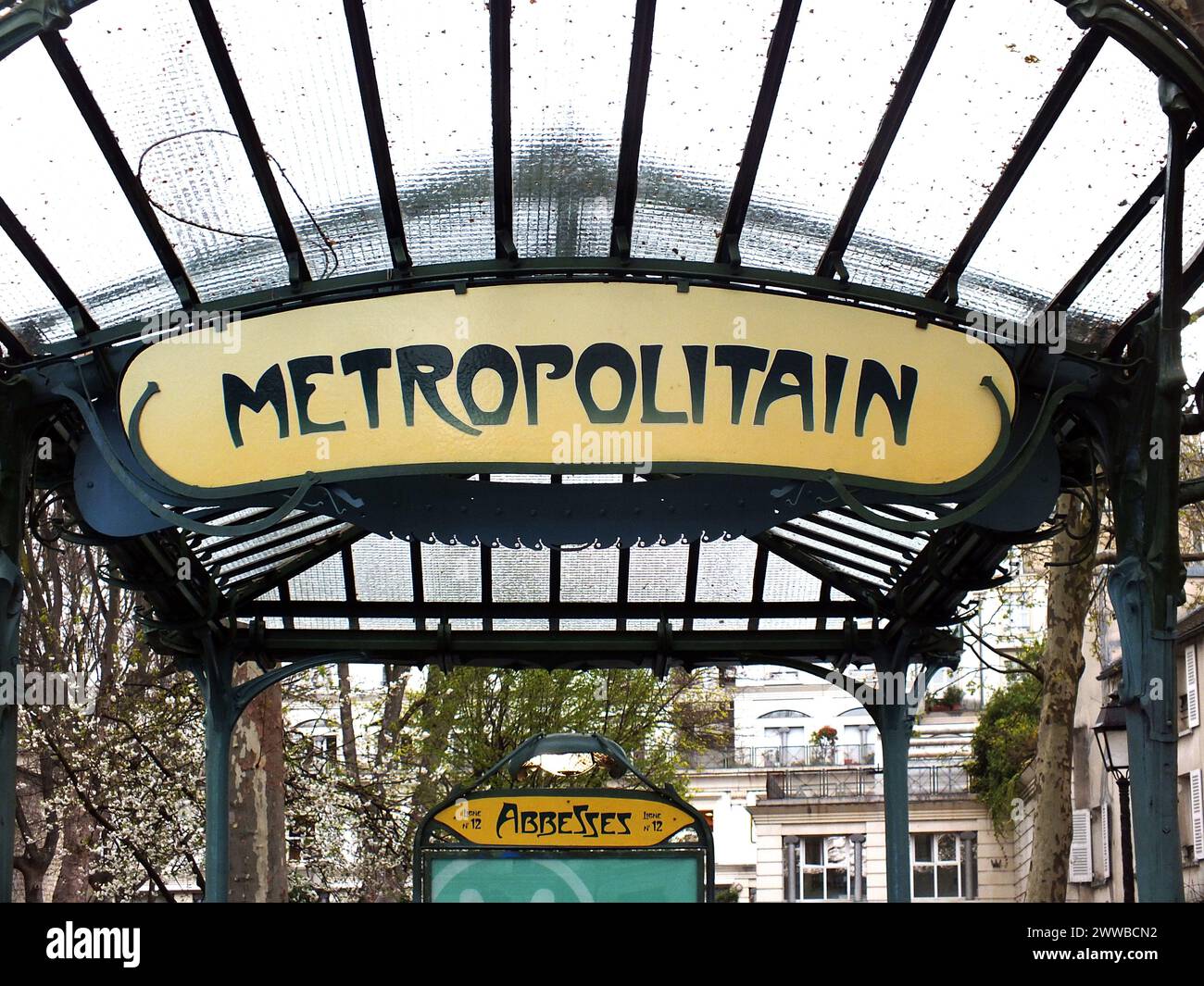 Stazione della metropolitana Paris Abbesses. Foto Stock