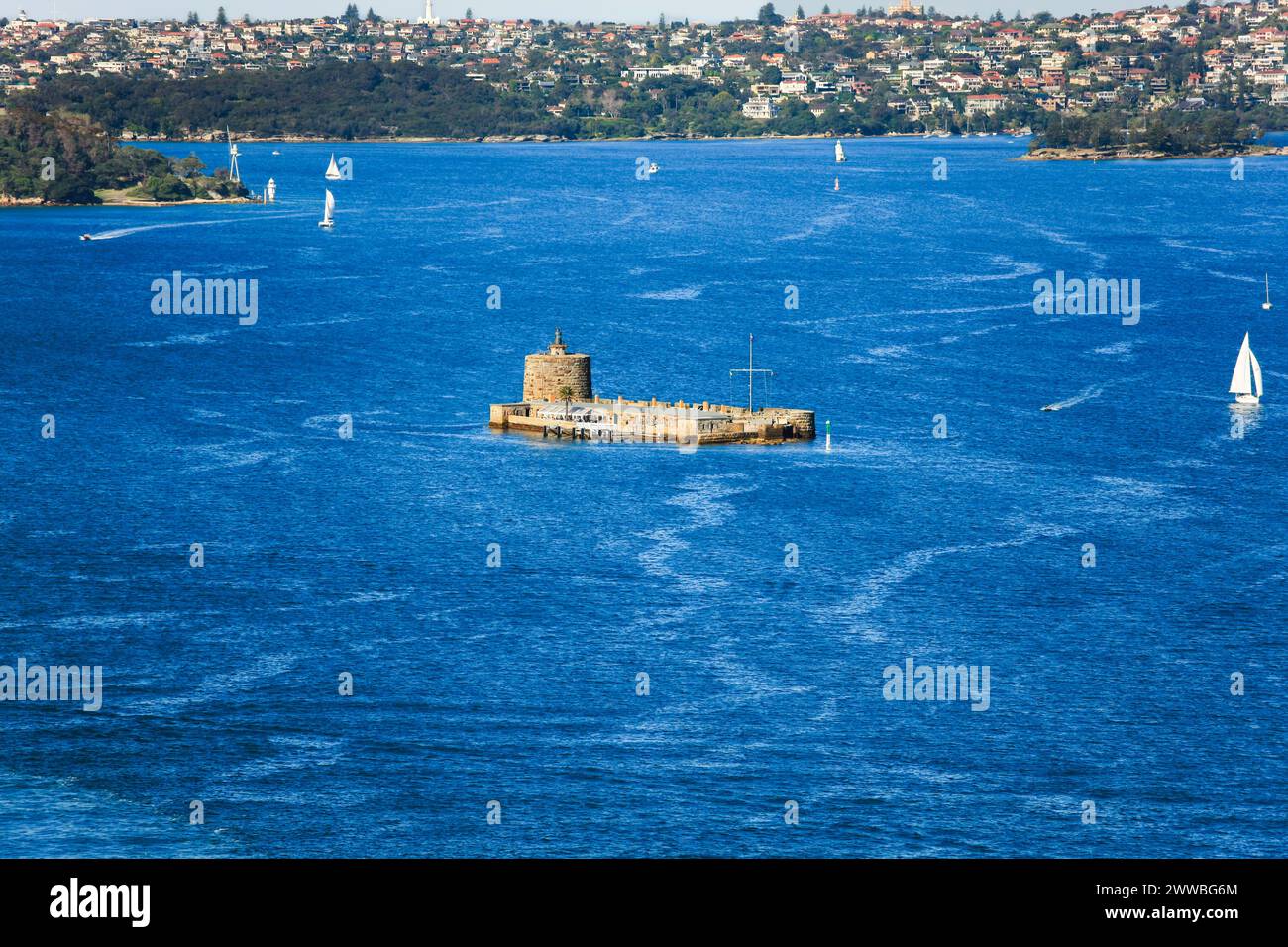 Fort Denison nel porto di Sydney, Australia. Piccola isola e parco nazionale, ex sito penale e struttura difensiva patrimonio dell'umanità. Foto Stock