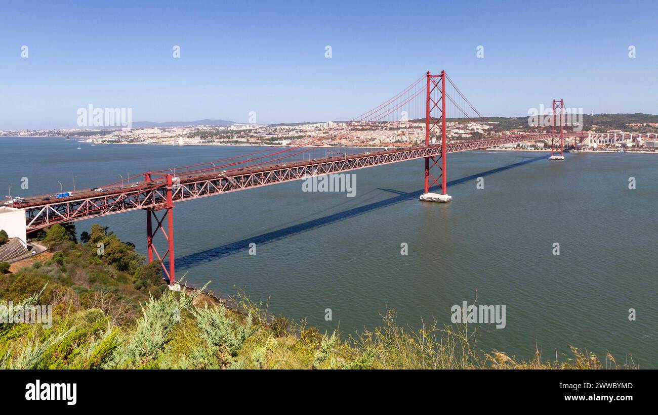 Ponte del venticinquesimo aprile, Lisbona, Portogallo Foto Stock