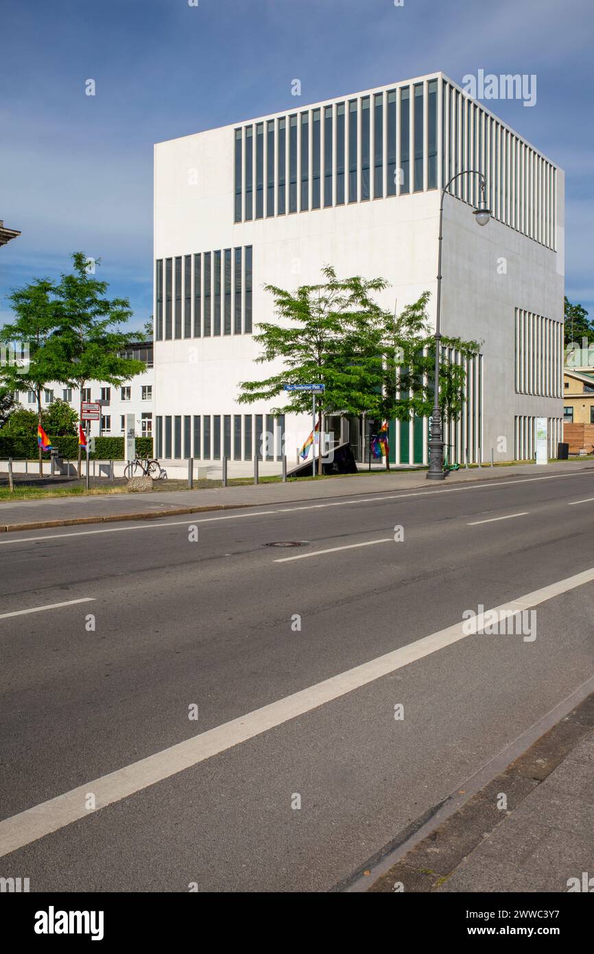 Germania, Baviera, Monaco di Baviera, strada di fronte al Centro Nazionale di Socialismo-documentazione Foto Stock