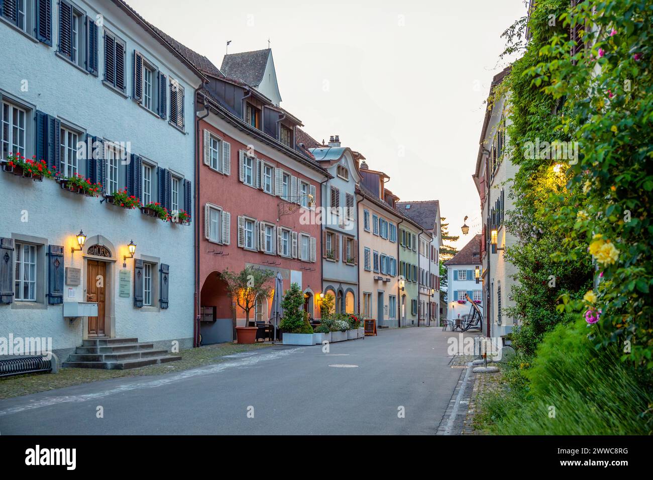 Case residenziali e strade della città vecchia di Sargans a San Gallo in Svizzera Foto Stock Case residenziali e strade della città vecchia di Sargans a San Gallo in Svizzera Foto Stock