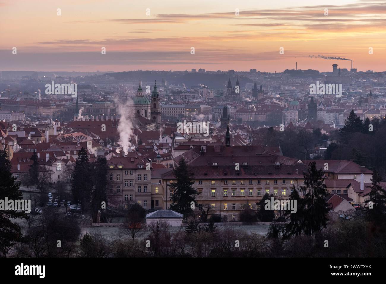 Veduta aerea di Praga, Repubblica Ceca, la mattina presto Foto Stock