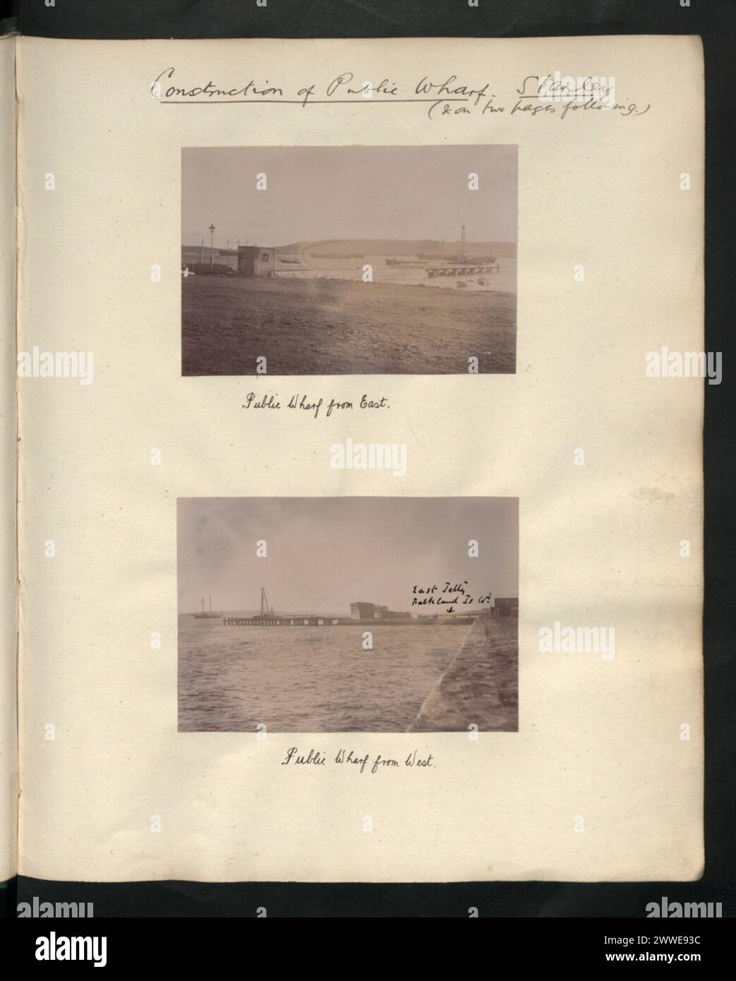 Fotografie che mostrano la costruzione del Public Wharf a Stanley, Isole Falkland, comprese le viste da est e ovest, illustrano il processo di costruzione, i moli e l'area circostante, 1890-1939. Foto Stock