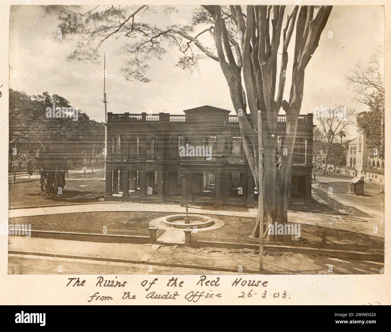 Fotografie storiche di Trinidad e Tobago tra il 1870 e il 1939 che catturano paesaggi, insediamenti e attività quotidiane sulle isole caraibiche. Foto Stock