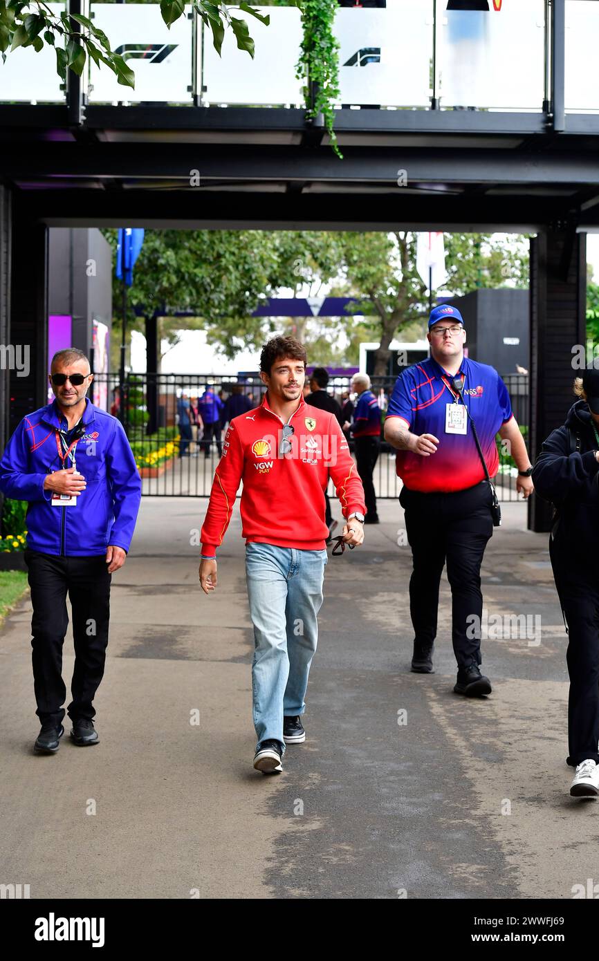 MELBOURNE, AUSTRALIA, 24 marzo 2024. Nella foto: 16 Charles Leclerc (MCO) Scuderia Ferrari nel paddock al FIA Formula 1 Rolex Australian Grand Prix 2024 3° round dal 22 al 24 marzo presso l'Albert Park Street Circuit di Melbourne, Australia. Crediti: Karl Phillipson/Alamy Live News Foto Stock