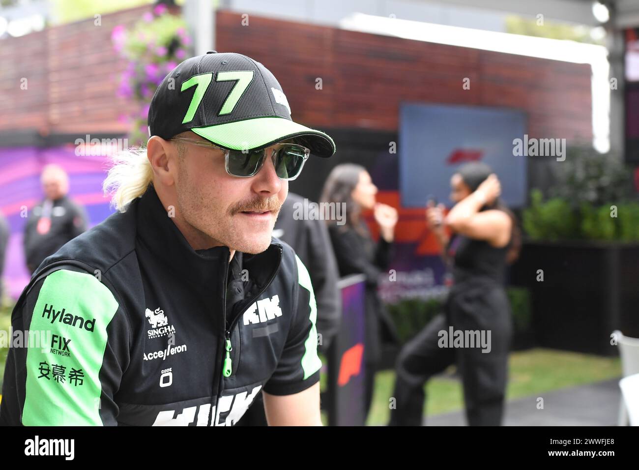 MELBOURNE, AUSTRALIA, 24 marzo 2024. Nella foto: 77 Valtteri Bottas (fin) in palio per il Team F1 Kick Sauber al terzo round del Rolex Australian Grand Prix 2024 della FIA Formula 1 dal 22 al 24 marzo presso l'Albert Park Street Circuit di Melbourne, Australia. Crediti: Karl Phillipson/Alamy Live News Foto Stock