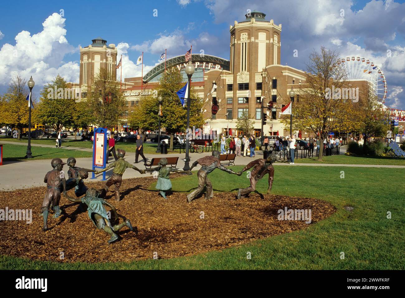 Navy Pier, Scultura di Glenna Goodacre, Chicago, Illinois. Foto Stock