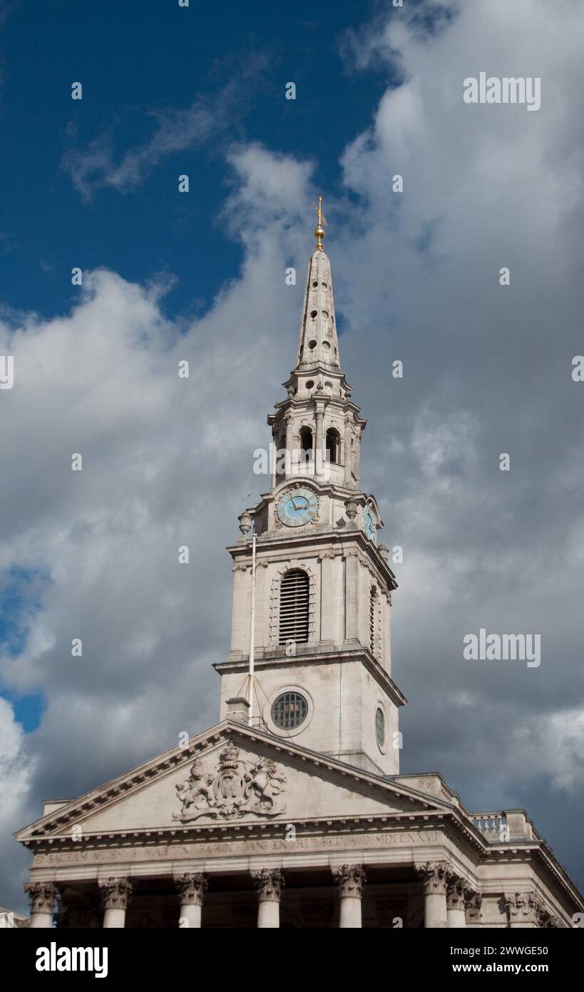 St Martin-in-the-Fields, Trafalgar Square, Londra, Regno Unito. St Martin-in-the-Fields è una chiesa parrocchiale della Chiesa d'Inghilterra all'angolo N-e di Trafalgar Square. Foto Stock