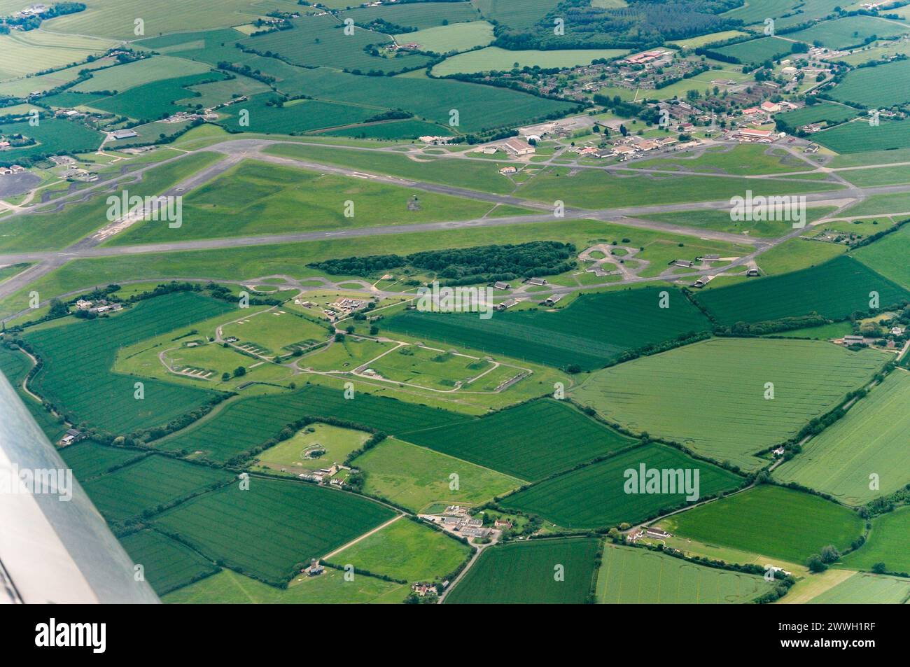MDP Wethersfield, precedentemente RAF Wethersfield, nell'Essex, Regno Unito. Layout della pista visualizzato dall'alto. Utilizzato dalla RAF in tempo di guerra e dagli aerei della guerra fredda Foto Stock