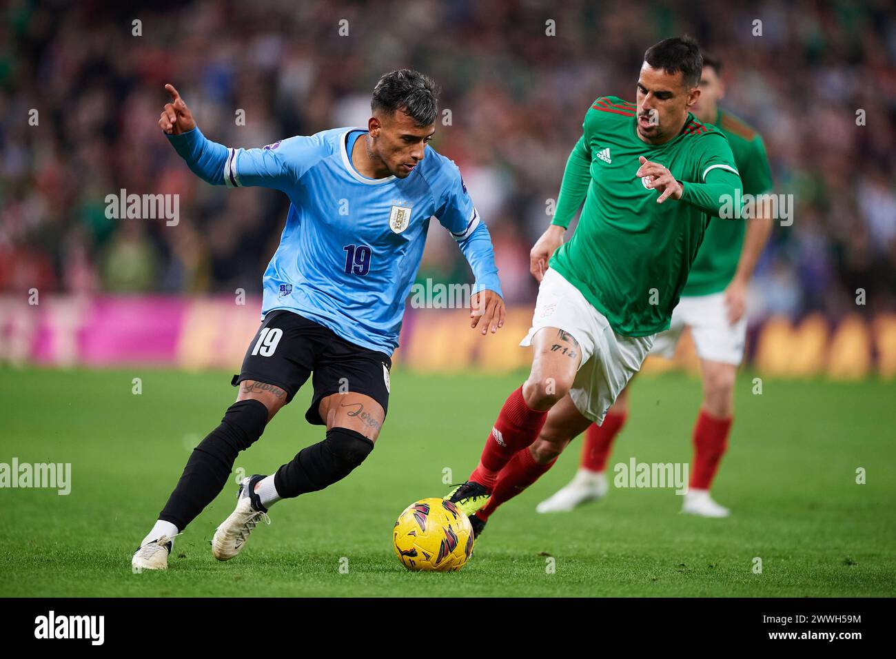 Bilbao, Spagna. 23 marzo 2024. Luciano Rodriguez dell'Uruguay con il pallone durante l'amichevole Pais Vasco contro Uruguay all'Estadio de San Mames il 23 marzo 2024 a Bilbao, Spagna. Crediti: Cesar Ortiz Gonzalez/Alamy Live News Foto Stock