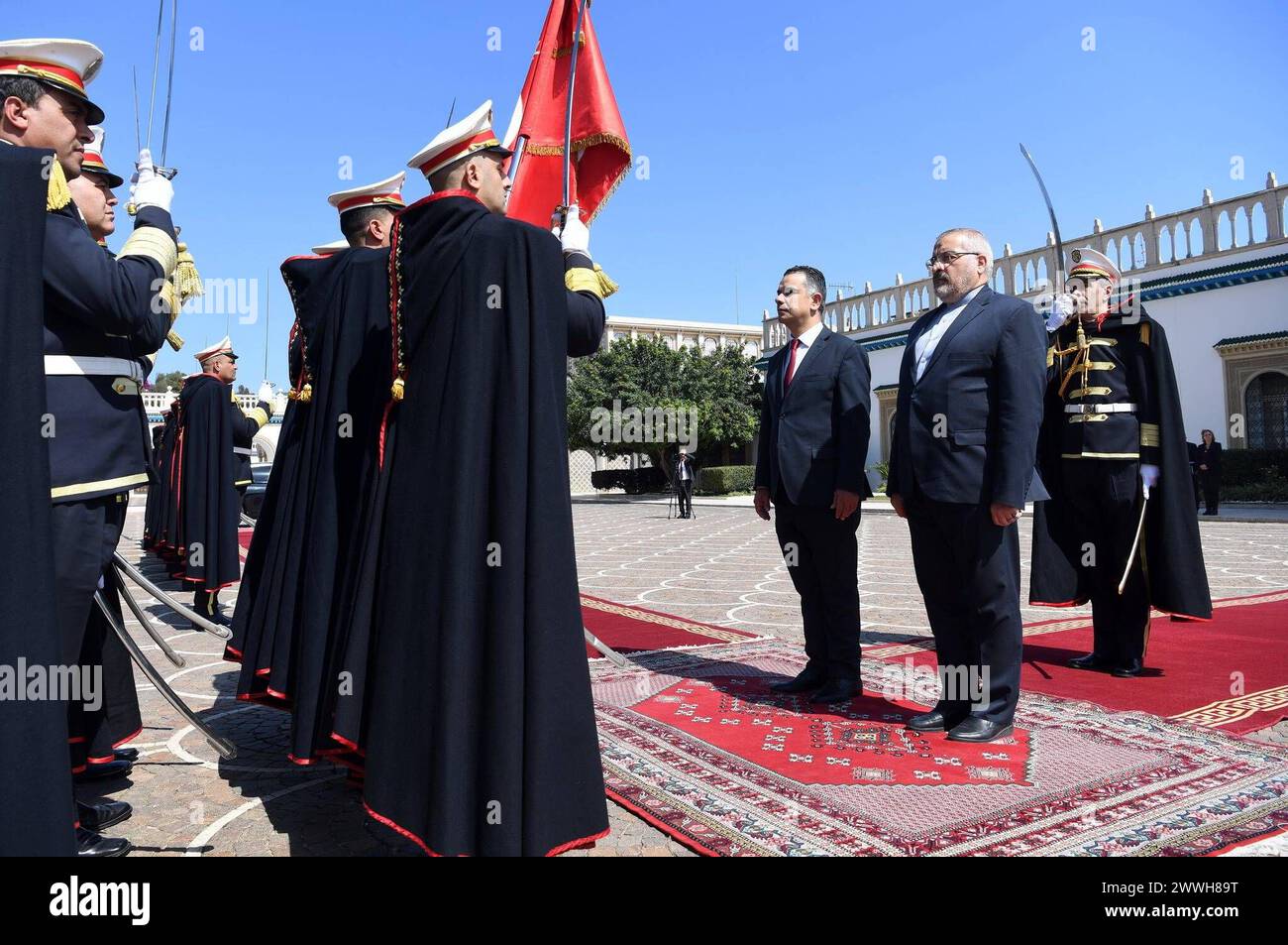 Il presidente tunisino Kais Saied riceve le credenziali dell'ambasciatore Mir Masoud Hosseinian il presidente tunisino Kais Saied riceve le credenziali dell'ambasciatore Mir Masoud Hosseinian, ambasciatore della Repubblica islamica dell'Iran, Tunisia, il 22 marzo 2024. Foto della Presidenza tunisina Apaimages Tunisi Tunisia 240324 Tunisi TPO 1 004 Copyright: XapaimagesxTunisianxPresidencyxxapaimagesx Foto Stock