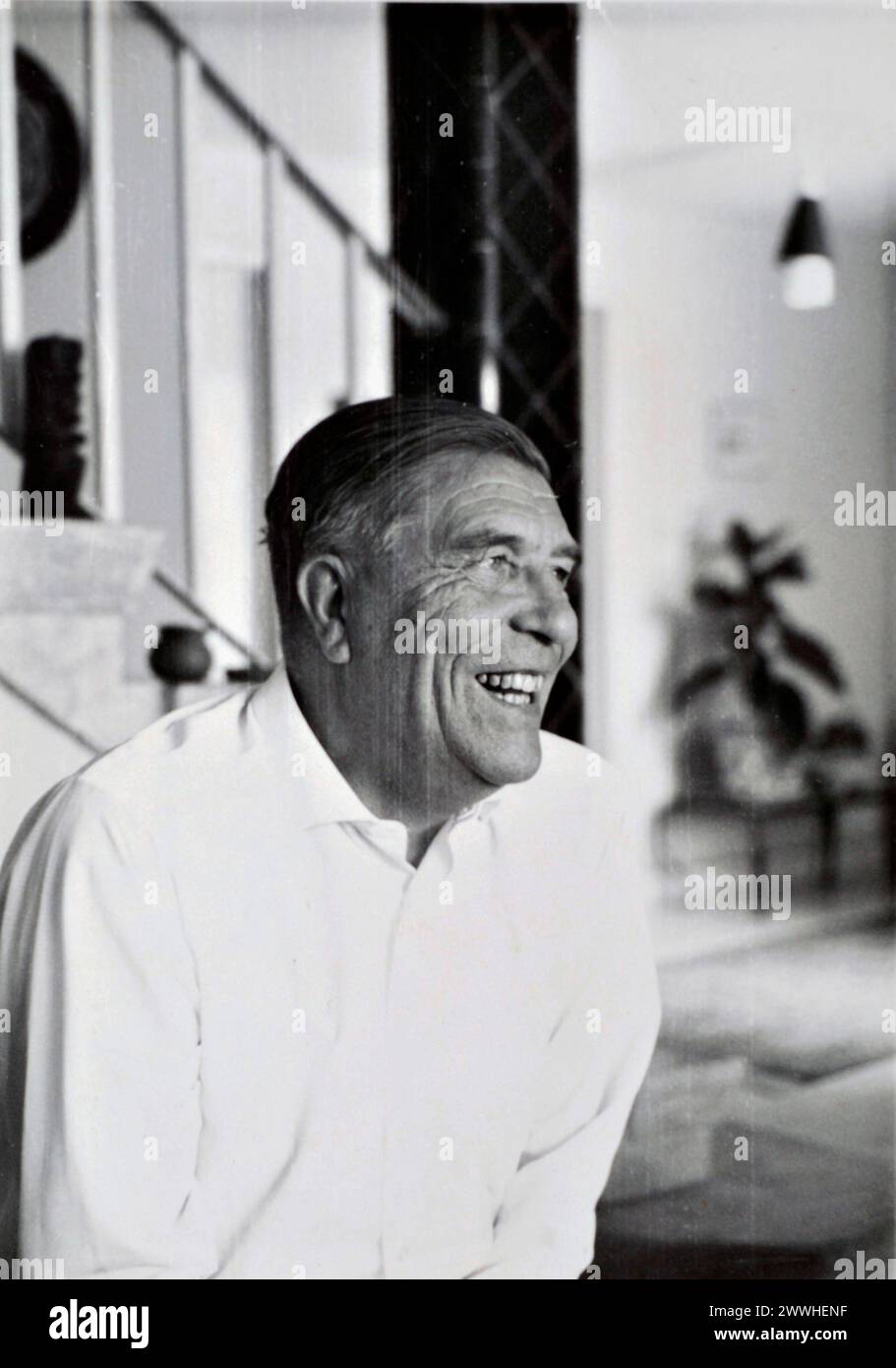 Ritratto di illustre anziano uomo, Dr. Alfred Wiegandt sorridente, anni '1950 o '1960 in Germania *** Ritratto di illustri anziani, Dr Alfred Wiegandt sorridente, anni '1950 o '1960 in Germania Foto Stock