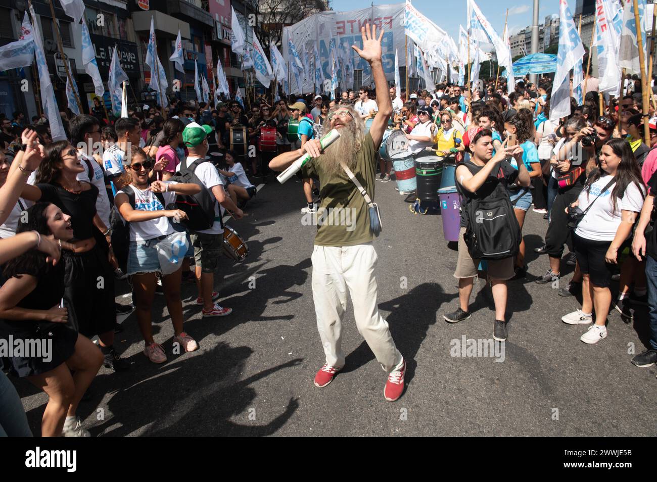 Buenos Aires, Buenos Aires, Argentina. 24 marzo 2024. Migliaia di argentini si riuniscono in Plaza de Mayo per celebrare il Memorial Day della verità e della giustizia, a Buenos Aires, Argentina, il 24 marzo 2024 (Credit Image: © Igor Wagner/ZUMA Press Wire) SOLO USO EDITORIALE! Non per USO commerciale! Foto Stock